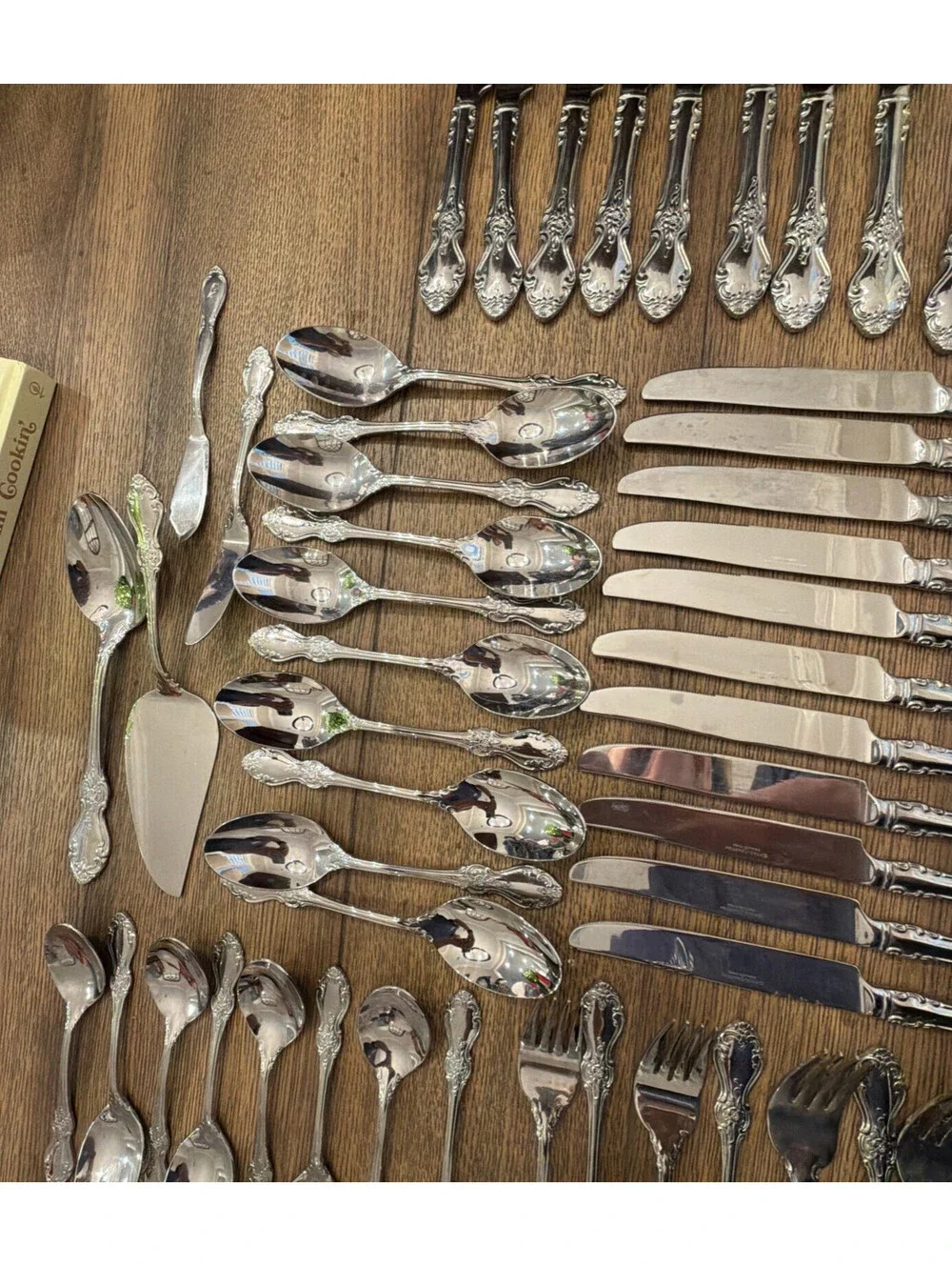 Reed & Barton Highgrove Stainless Flatware Set 73 Pc Service for 12 Serving